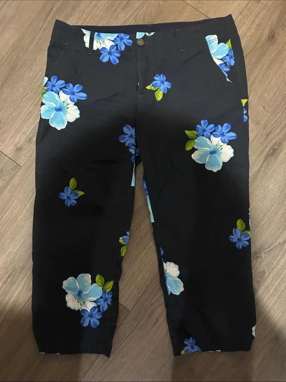 Abercrombie & Fitch Black Capris with Blue Floral Print